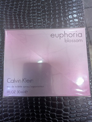 Calvin Klein Euphoria Blossom Eau de Toilette 30ml new, authentic