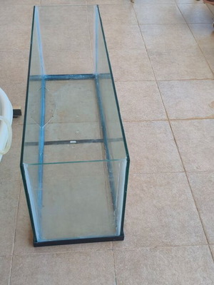 Aquarium used, medium to large, 120 liters, glass thickness 5-8mm