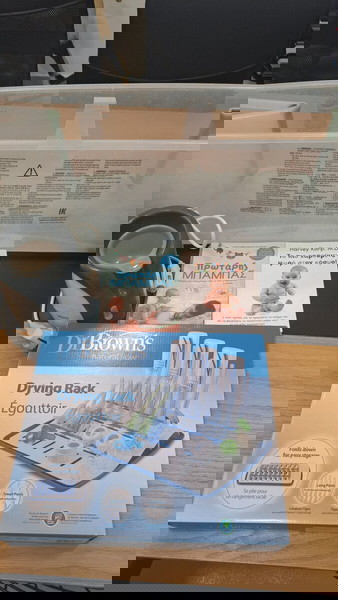 Σετ νεογέννητου με βιβλια για νέο μωρο, φορητό θερμαντήρα μπιμπερό, στραγγιστηρι μπιμπερο, μπανιερα