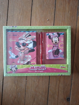 Minnie children's diary set new with pen and agenda