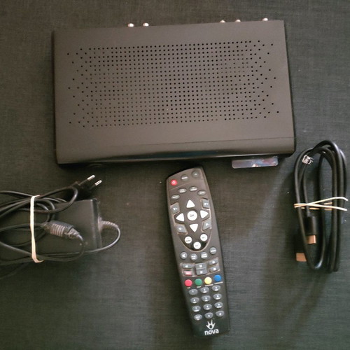 NOVA BOX HD831 Pace Zapper decoder used with accessories