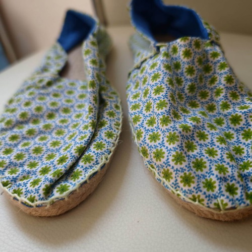 Canvas espadrilles size 37, multicolour design