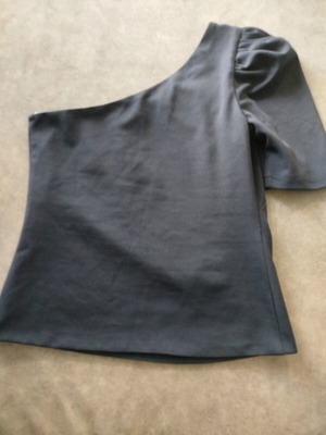 Desiree blouse new, one shoulder, dark blue