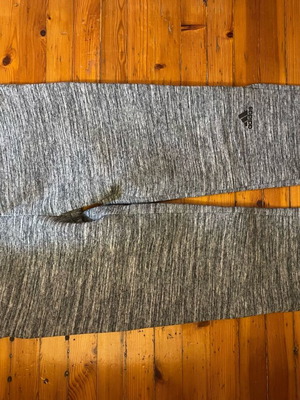 Adidas πλεκτό παντελόνι φόρμας γκρι για 14 ετών σαν καινούργιο με φερμουάρ