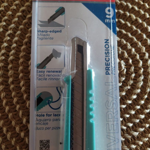 MP Small Utility Knife 9mm new with metal reinforcement blade and stop mechanism