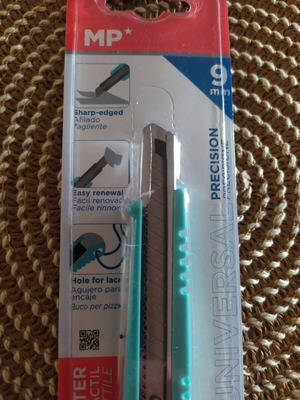 MP Small Utility Knife 9mm new with metal reinforcement blade and stop mechanism