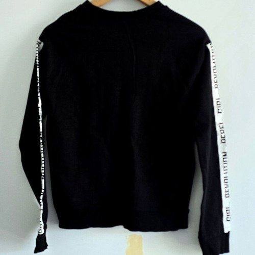 H&M black and white sweatshirt, size Small, rock style