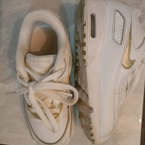 Nike sneakers used with laces for girls, size 26, white