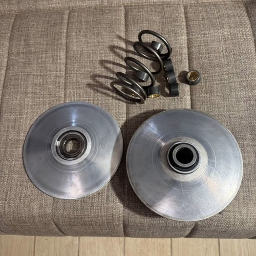 T-Max 560 2022/24 transmission parts used, variator, rollers, spring