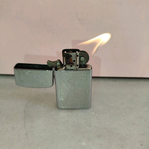Zíppo slim used windproof lighter