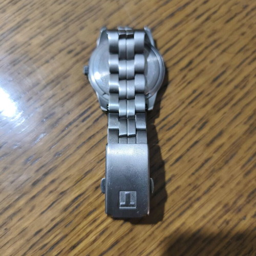 Tissot PR 50 Titanium watch like new with full gray bracelet
