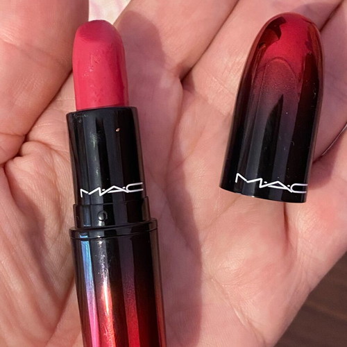 MAC Love Me Lipstick 419 You’re So Vain like new