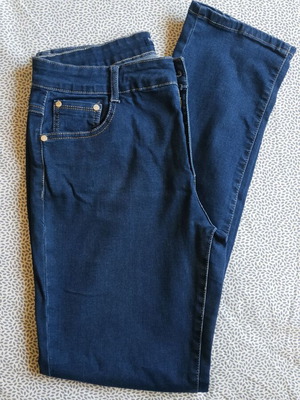 Jeans with high elasticity like new, size 48, dark blue