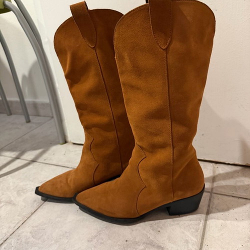 Anesis brown suede boots used, size 37