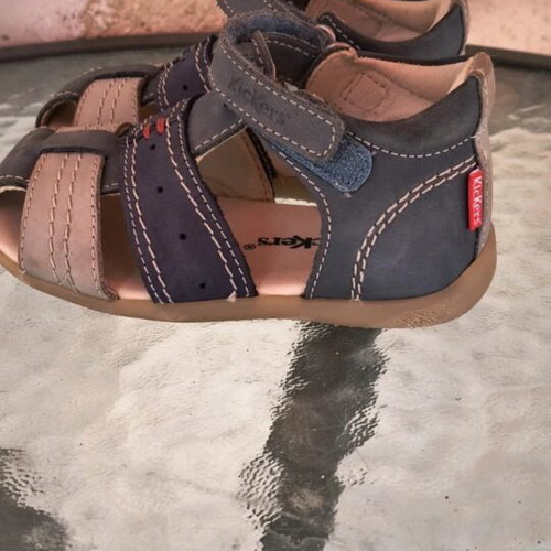 Kickers children's sandals size 23 like new, grey and blue