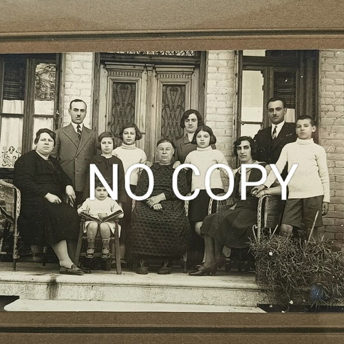 Large cardboard photo of a middle-class family from Veria, interwar period, used