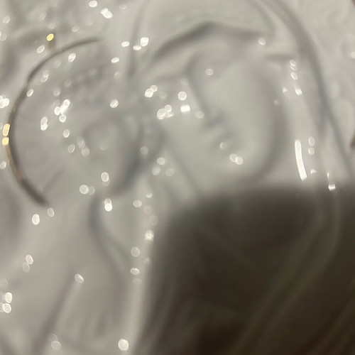 Icon of Virgin Mary with Child porcelain and gold like new