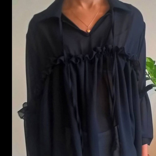 Black blouse one size like new