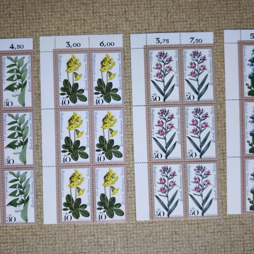 Western Berlin 1975 Wildflower Stamp Set Complete Corner Blocks mint