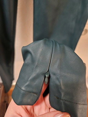 Ckontova leather leggings cypress color like new, size small