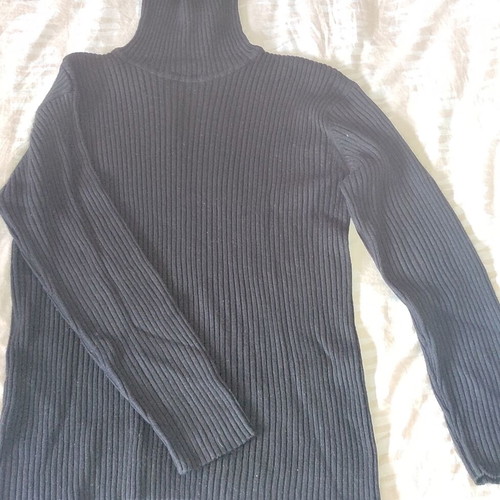 Black XL pullover sweater used
