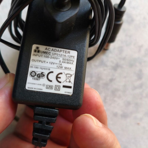 Τροφοδοτικό UMEC AC Adapter 12V 1A σαν καινούργιο, μοντέλο UP0121A-12PE