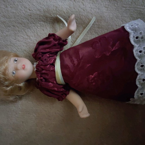 Porcelain doll 14.5cm like new