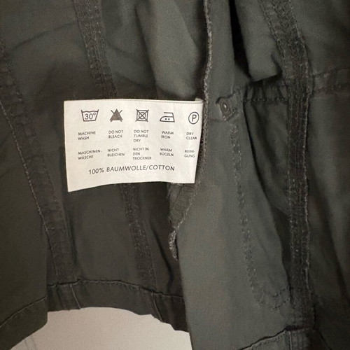 Jacket in khaki color summer like new