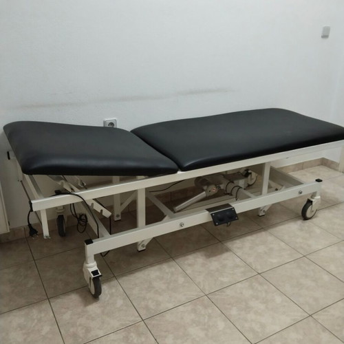 Medical electric examination bed like new