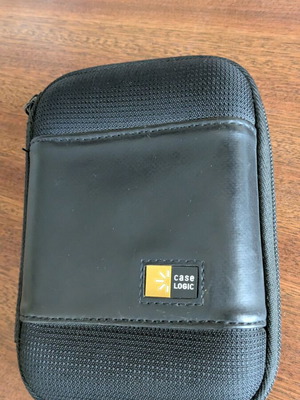 Case Logic hard drive carrying case for 2.5" external disk like new