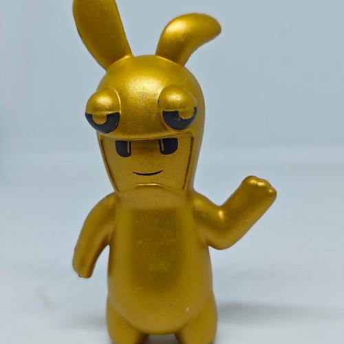 Stumble Guys Rabbit Golden Figure like new collectible