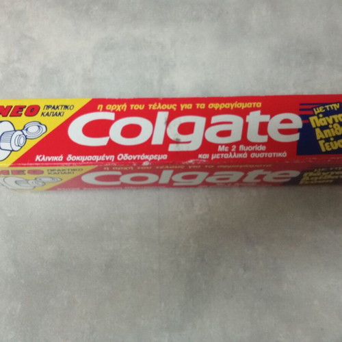 Colgate vintage toothpaste from 1990 like new collectible