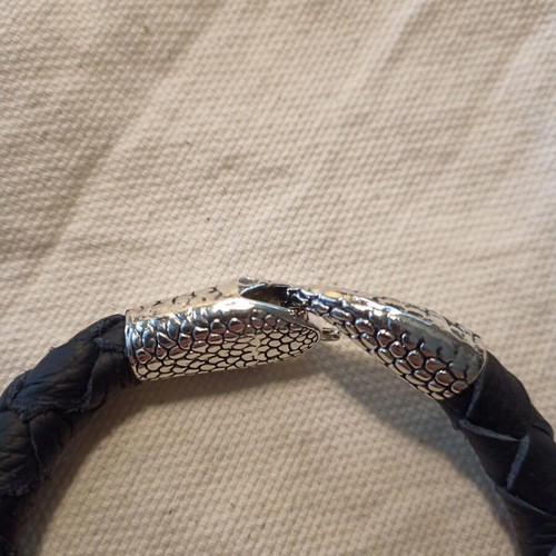 Leather snake bracelet new, black, clasp 18-19 cm