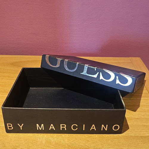 Guess packaging box like new, hard cardboard 15x10.5 cm