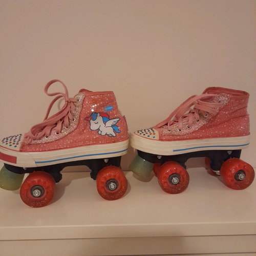 Byox Alicorn Quad Rollers with 4 wheels, size M 34-35 like new