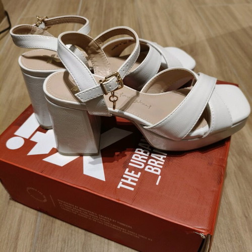 Xti sandals cream with platform and 9 cm heel new