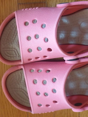 Πέδιλα Crocs μεταχειρισμένα, νούμερο 24-26, ροζ σαγιονάρες