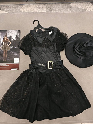 Carnival witch costume 13-14 years like new