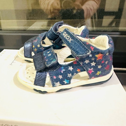 Geox kids sandals size 19 like new