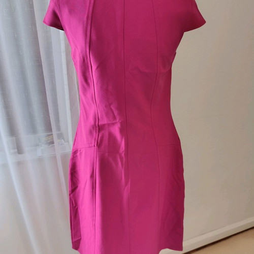 Your sixth sense midi dress like new, fuchsia, size S