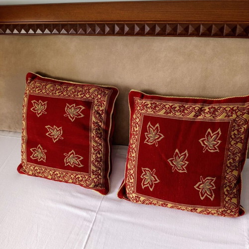 Vintage decorative pillows set of 2 used, embossed velvet, gold cord