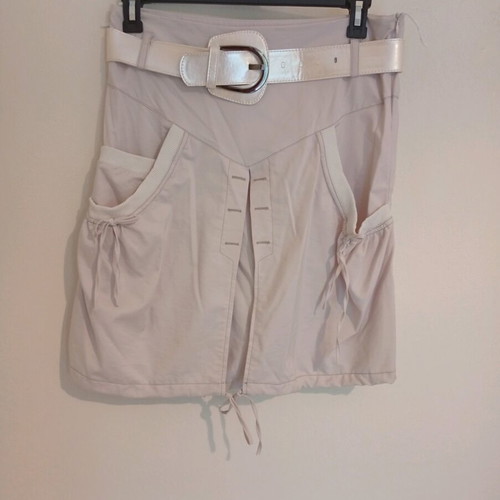 Summer skirt modern like new, size L, beige