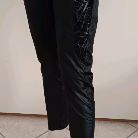 Black women's leatherette-style leggings XL-XXL like new