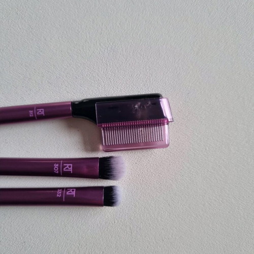 Real Techniques makeup brushes new, set of 3