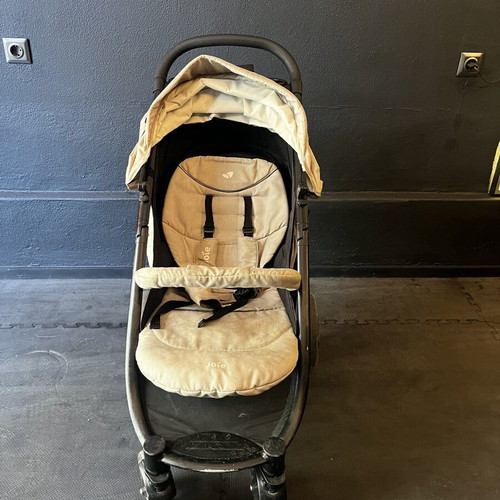 Baby stroller Jolie used with brakes