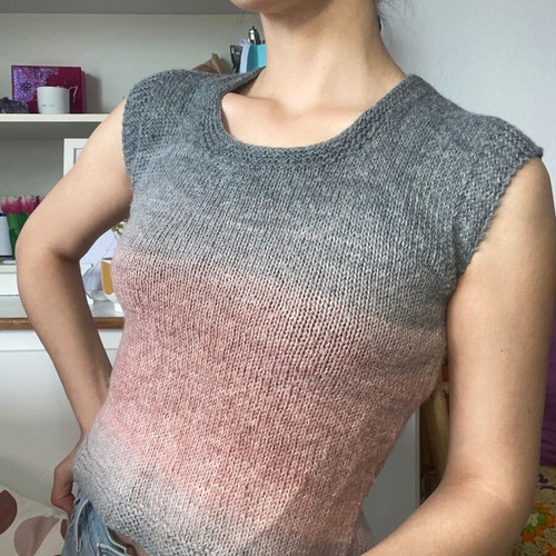 Handmade knit crop top like new, size S-M, gray and pink