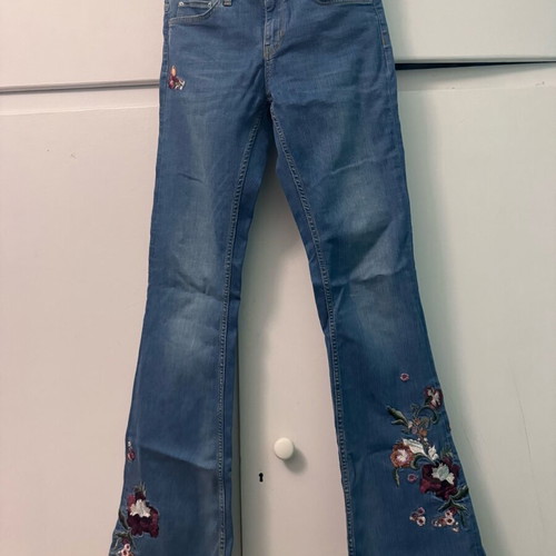 Zara Bootcut Jeans Used With Embroidery, Size 38