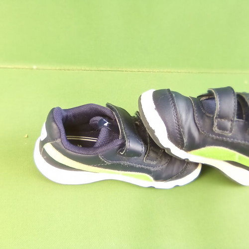 Puma baby sneakers size 22 used