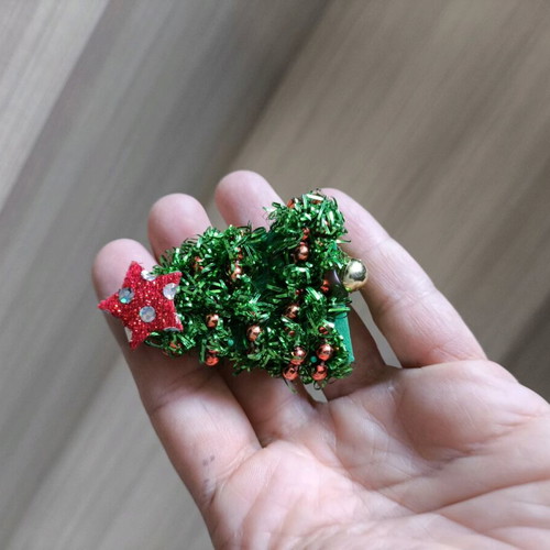 Christmas brooch used