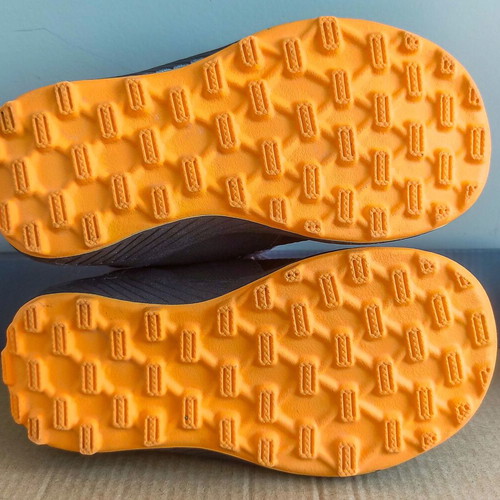 Adidas Rapidasnow kids winter boots like new, black orange size 24